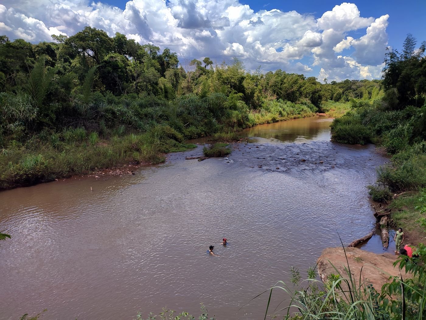 Rio Aquidabán, no Parque Nacional Cerro Corá.